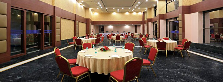 704/The Fern Residency 05.jpg